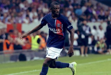 登贝莱创三项纪录！巴萨弃将蜕变成法甲联赛一哥，挑战金球奖之路