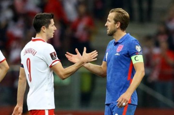 哈里凯恩或离开拜仁!三大英超豪门争抢德甲头号射手