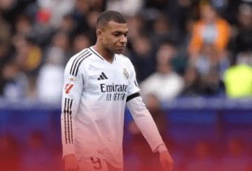 西甲官宣处罚姆巴佩:禁赛3场+巨额罚款,巴萨球迷怒斥危险犯规